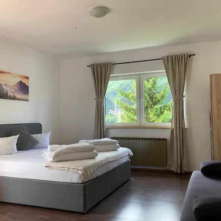 Wiesenhof Apartman *